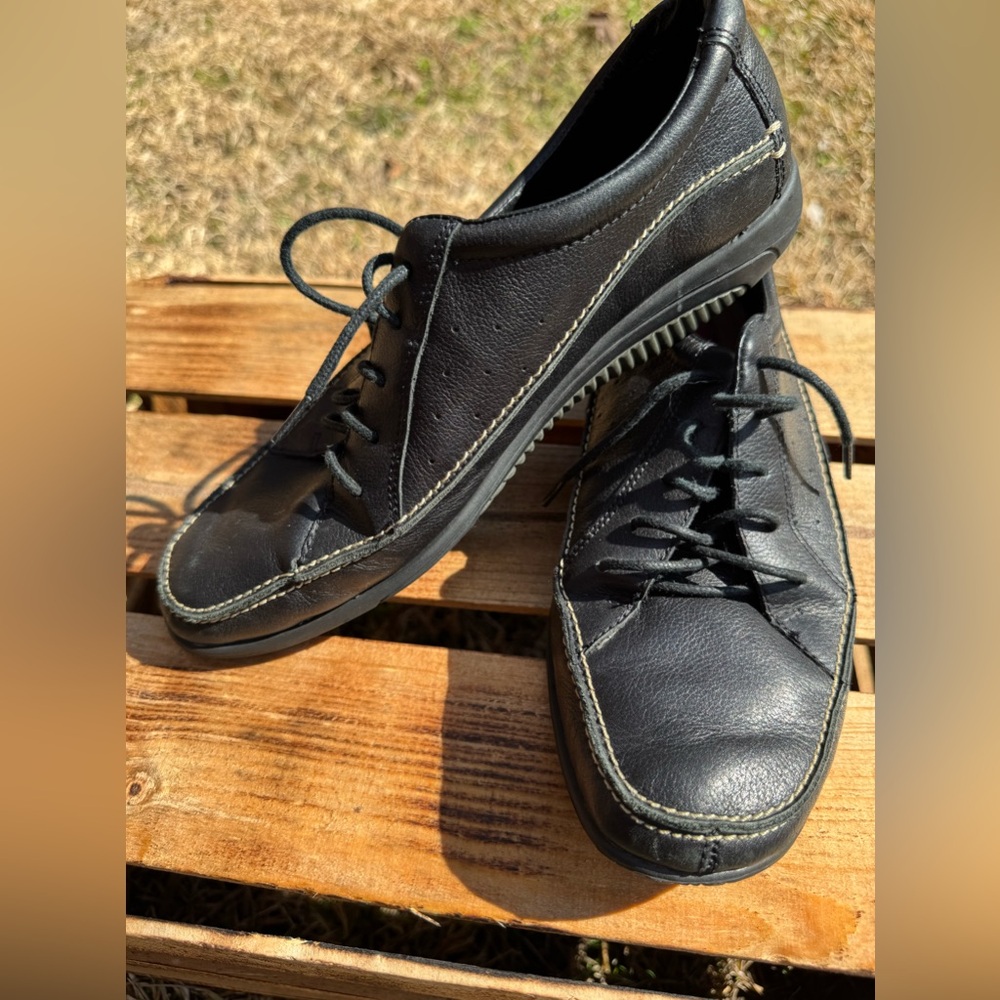 Hush Puppies Malibu Black Leather Sneaker Walking Shoe 10N